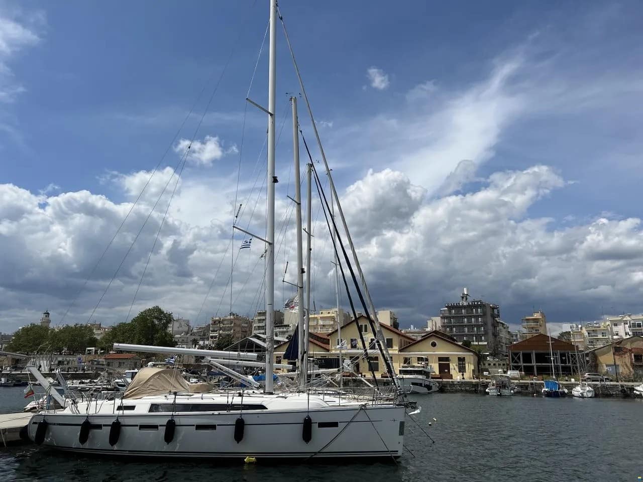 Bavaria 41 Cruiser - Image 2