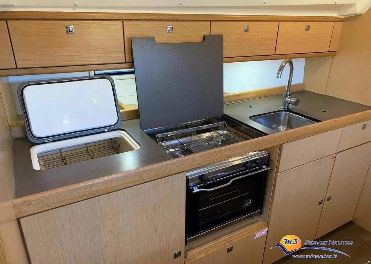 Bavaria 41 Cruiser - Image 9