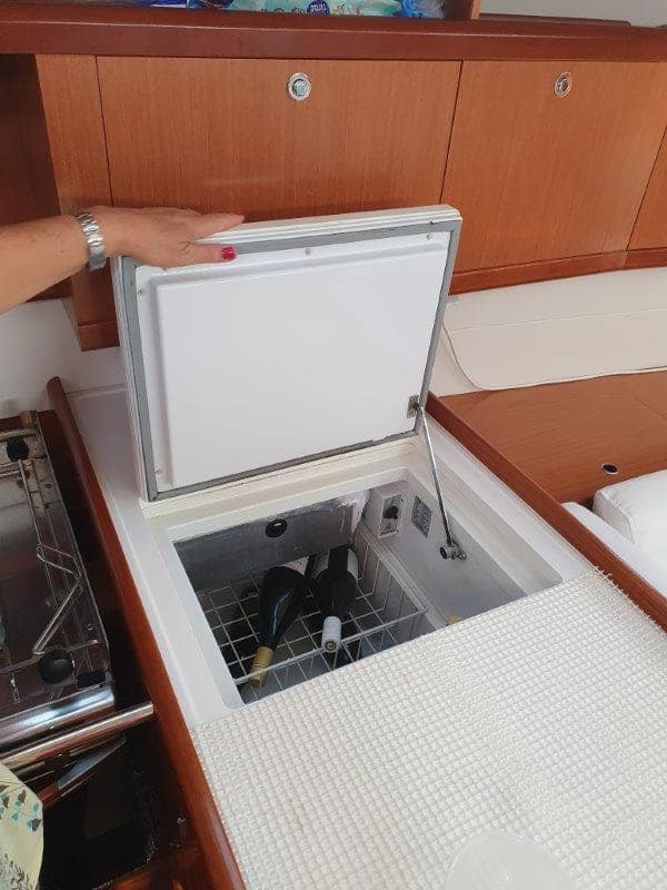 Beneteau Oceanis 46 - Image 14