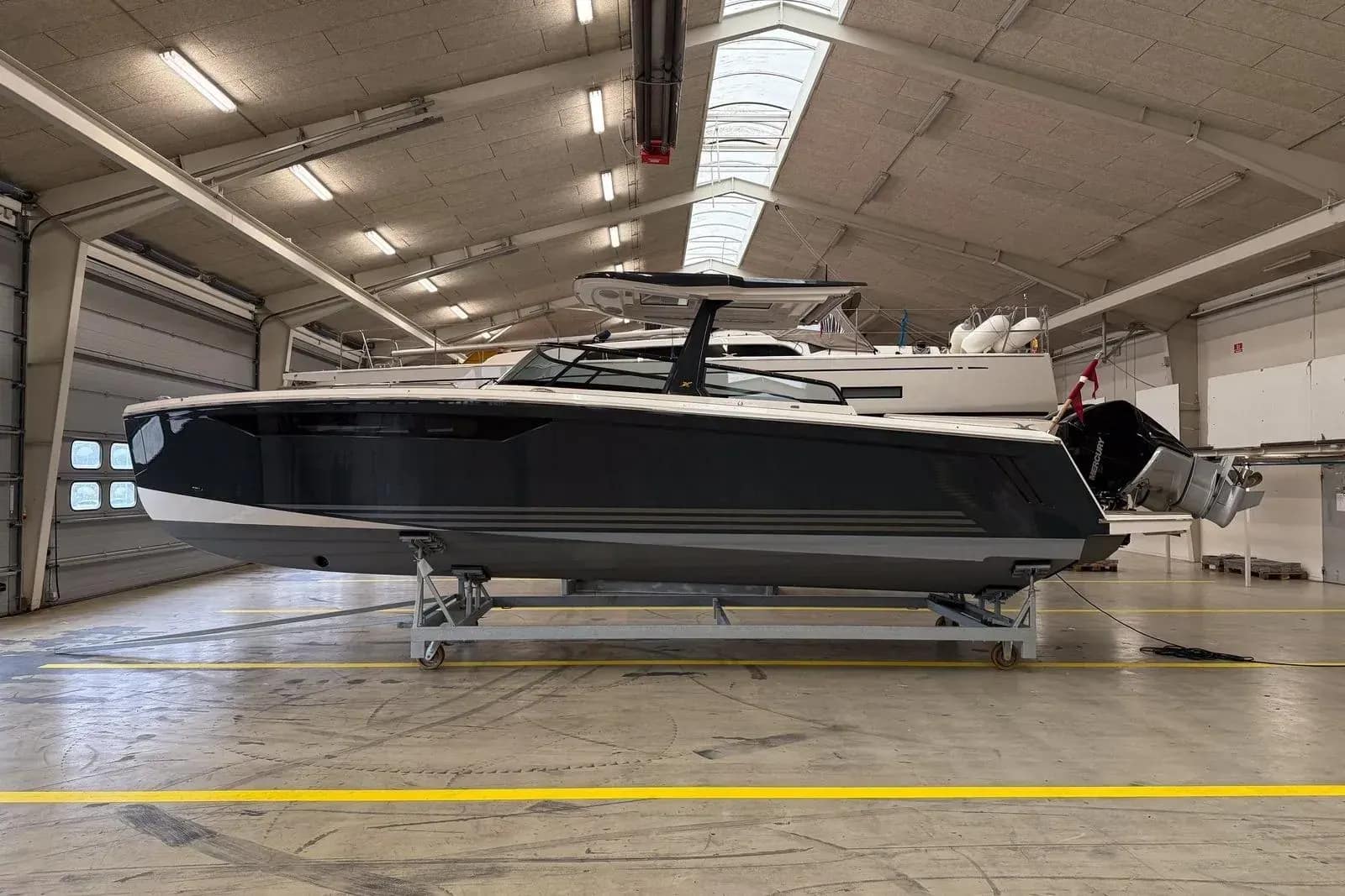 XPower 33C - 3