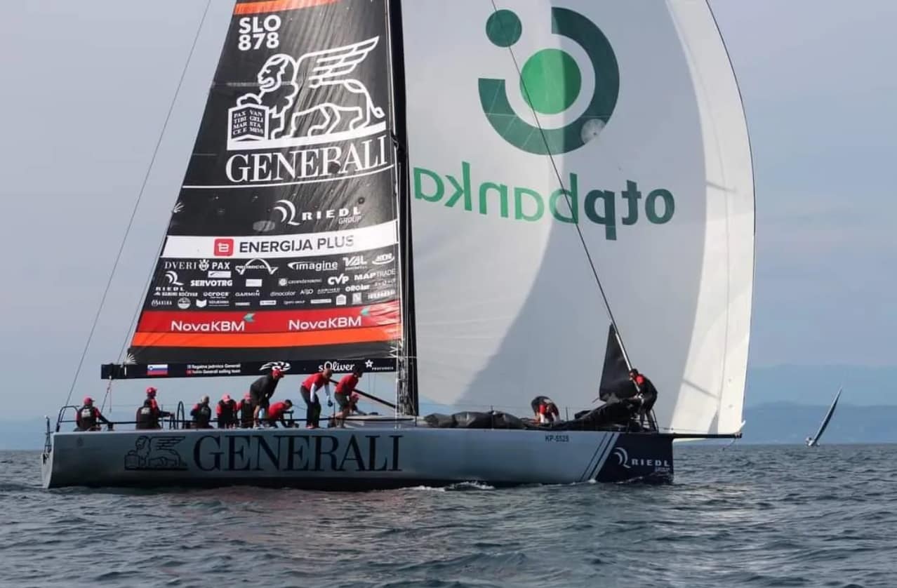 TP52 Generali - Assilina III от Farr Yacht Design - Image 2